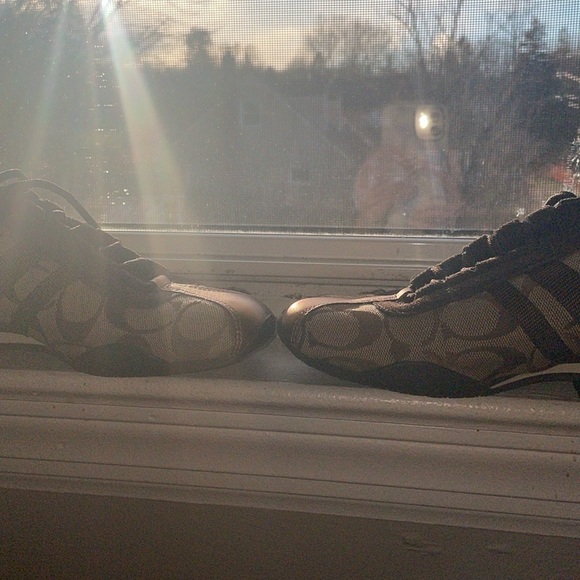 Coach shoes size 6 and a half USA - Picture 7 of 7
